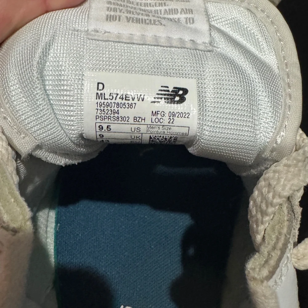 New Balance 574 Gray Sneakers - Picture 4 of 4